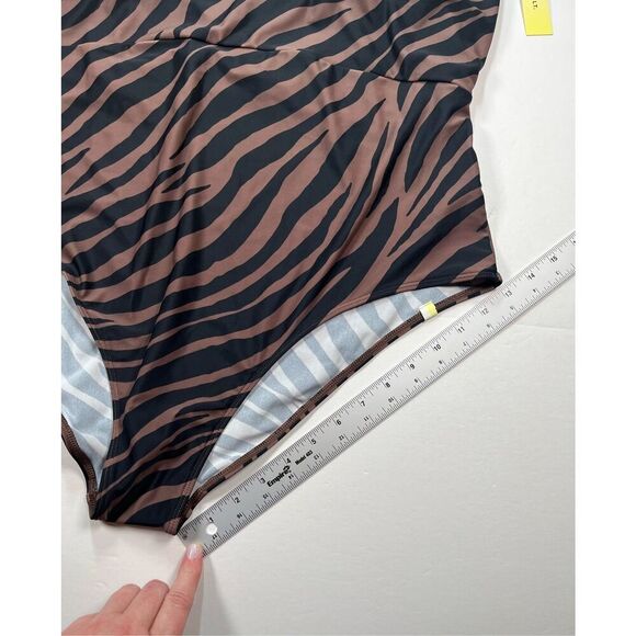 NEW Summersalt The Wrap 1 Piece Side Tie Swim Bathing Suit Zebra Plus Size 22 - Picture 8 of 13